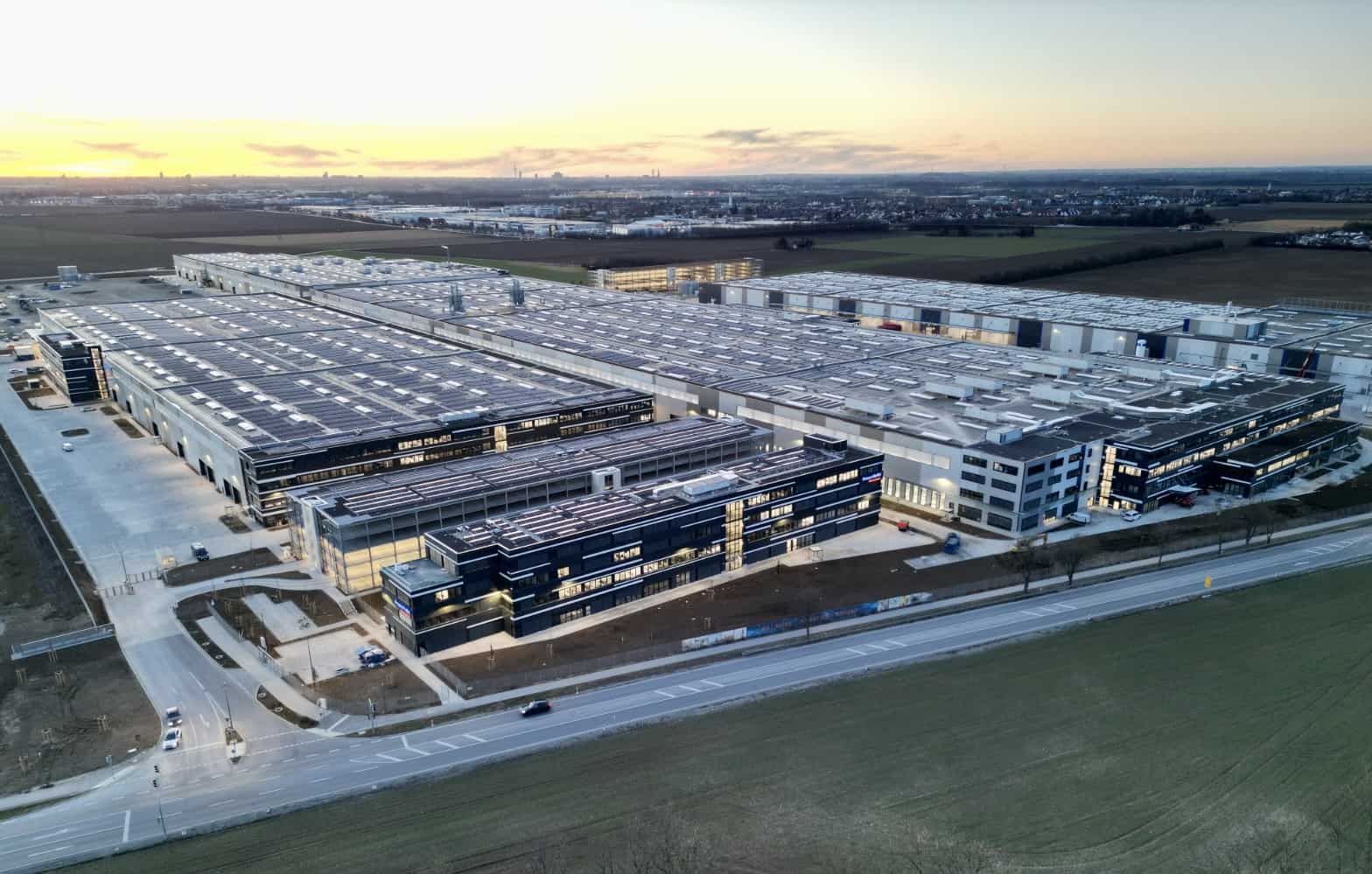 De vernieuwing van het mondiale fabriekslandschap van KraussMaffei is voltooid