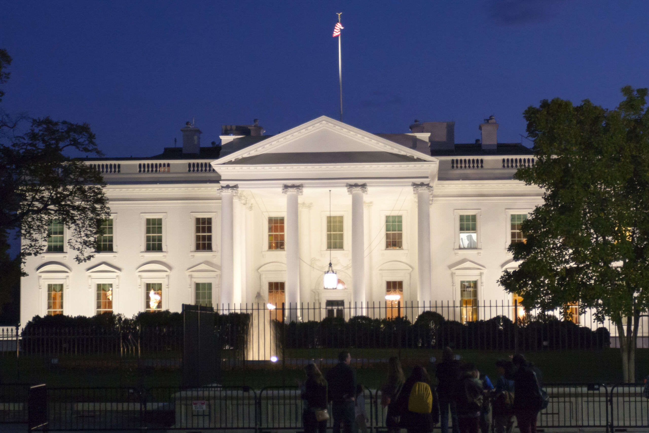 De knuppel van de boze tovenaar in de poppenkast